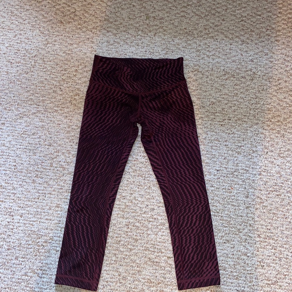 Lululemon cropped leggings